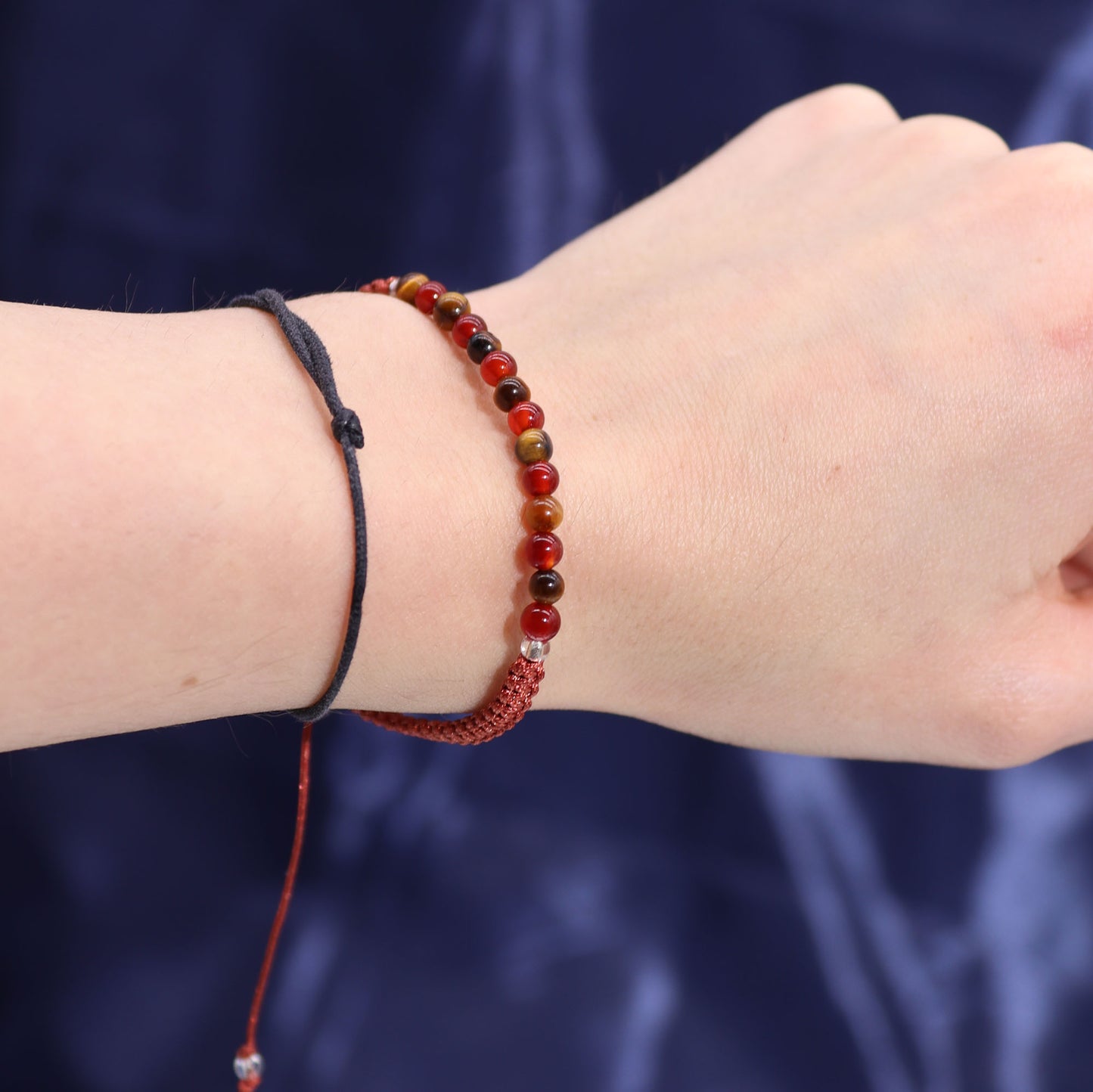 Zodiac Crystal Candle with Gemstone Bracelet | Leo — Strength & Radiance