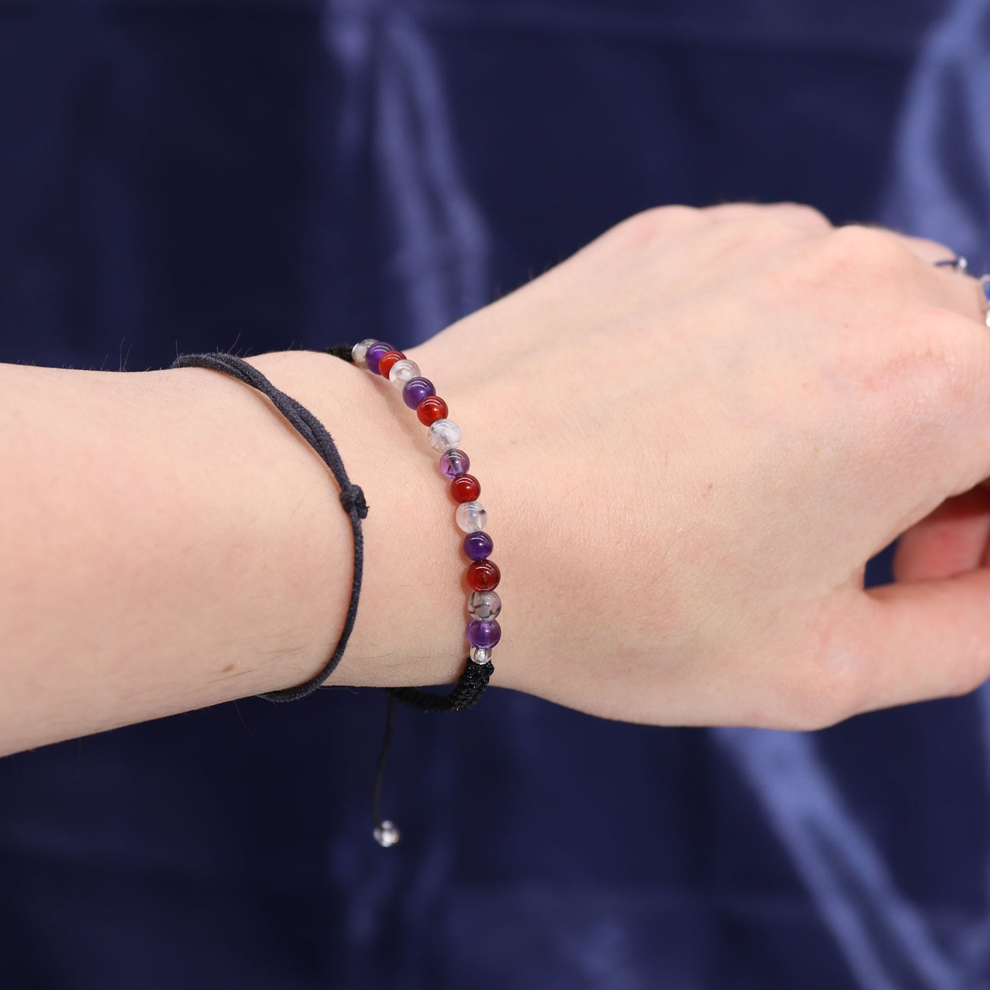Zodiac Kristalle Kerze mit Edelstein-Armband | Jungfrau – Intuition & Präzision